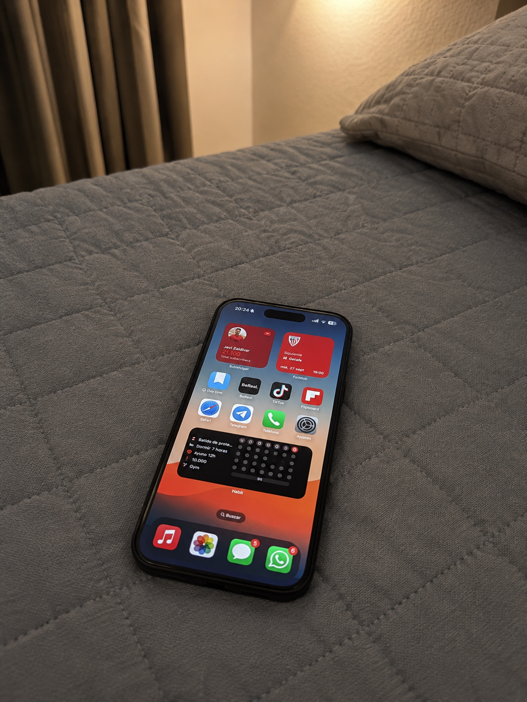 iPhone 15 Pro Max 256GB Negro Reacondicionado | 100% Batería | Liberado de Chip